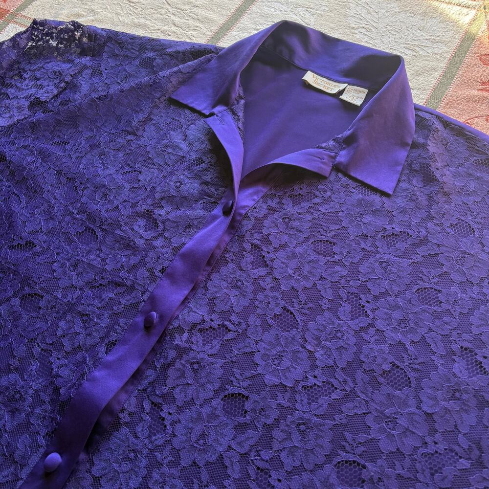 Vintage Victoria's Secret Purple Lace Satin Button Up Sleep Shirt Gold Label M/L
